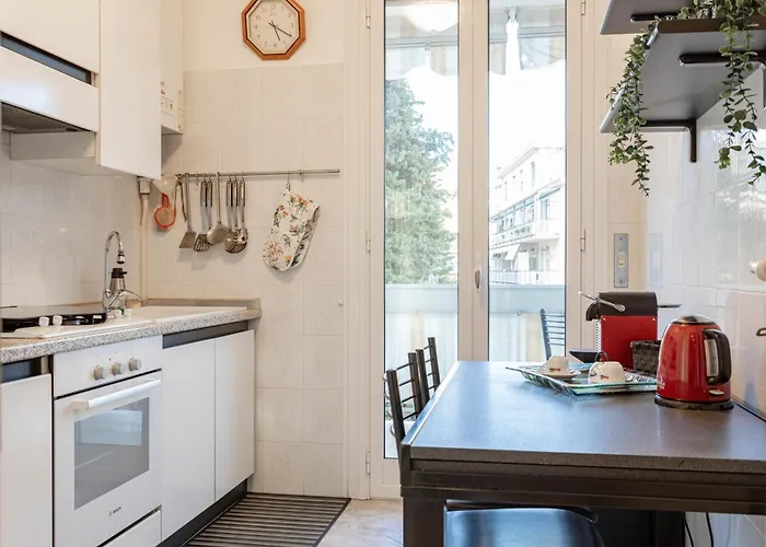 公寓 H11 Trilocale San Martino Sanremo-balcone 圣雷默