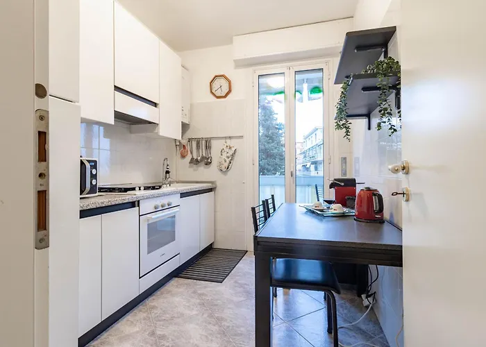 公寓 H11 Trilocale San Martino Sanremo-balcone 圣雷默
