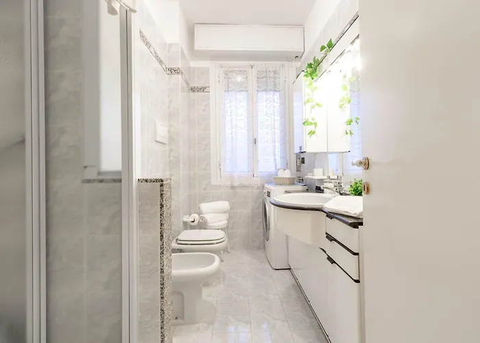 公寓 H11 Trilocale San Martino Sanremo-balcone 圣雷默